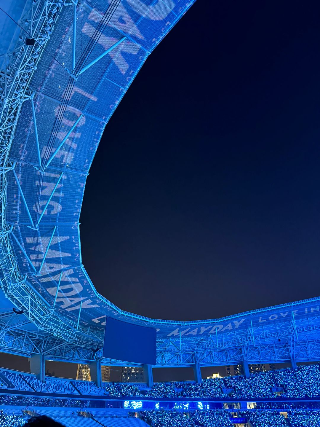 各位wmls抬头看看！！这几首歌一定要用live拍