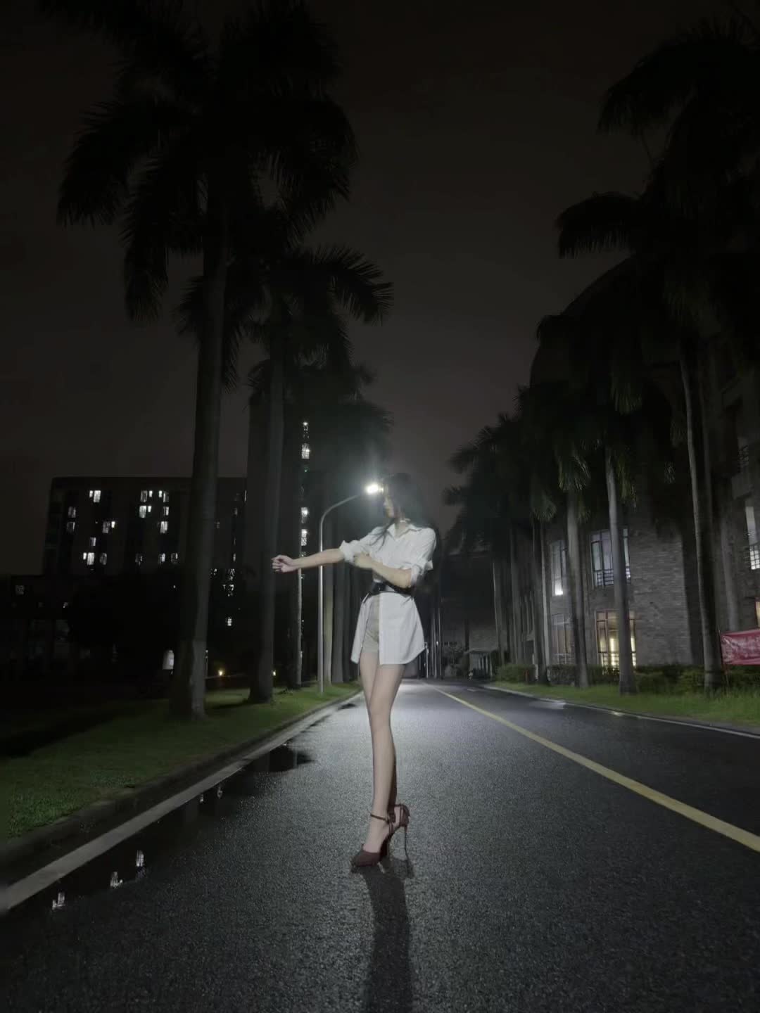 爱上我 是不是特别容易