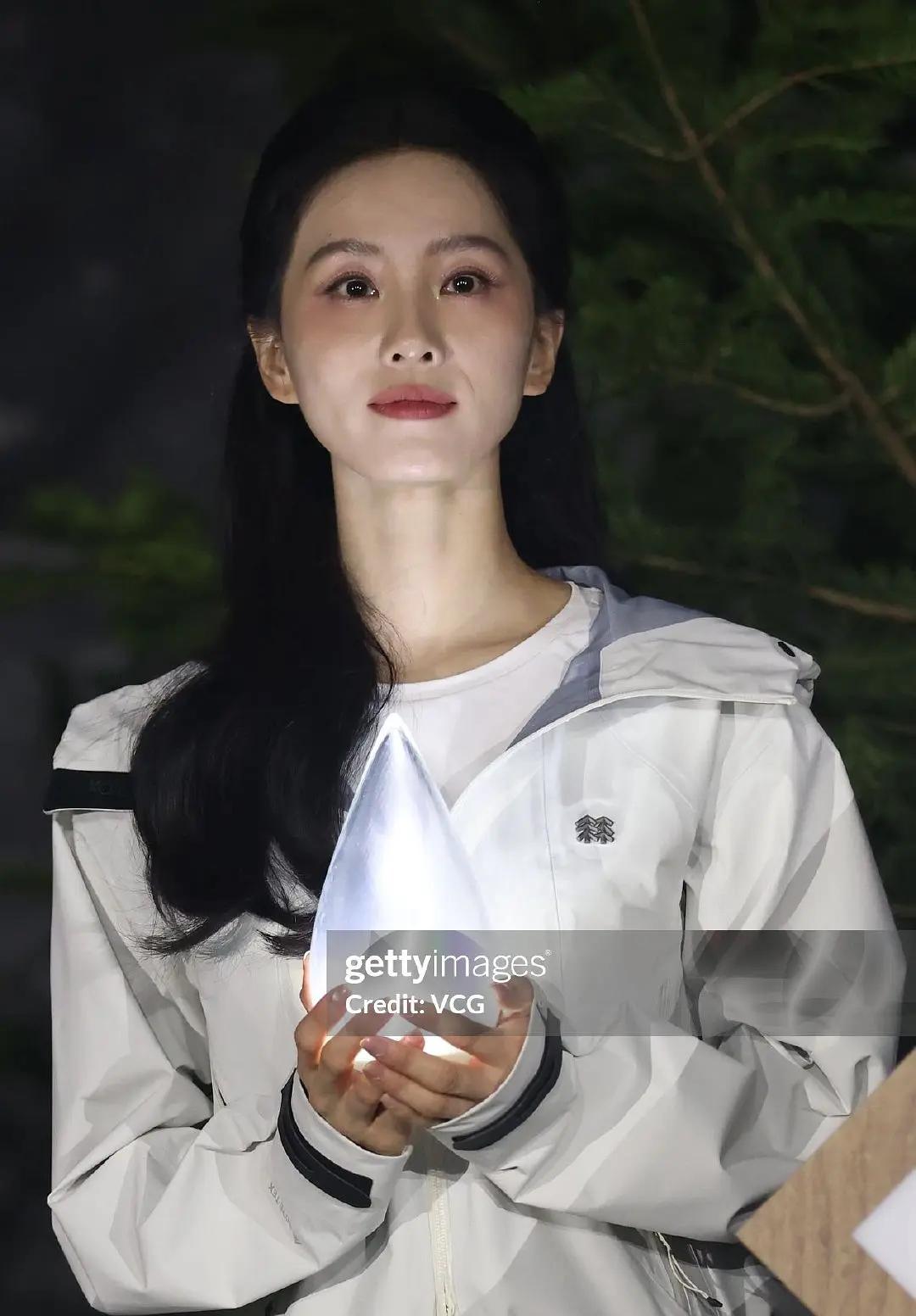 大家发现了吗？85花真的陷入瓶颈了，感觉她们每个人看起来都好疲惫好累啊身，没有活