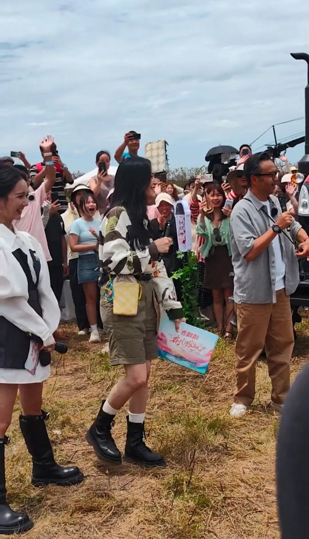 姚晨这是参加了什么综艺，乡土气息满满啊 ​​​