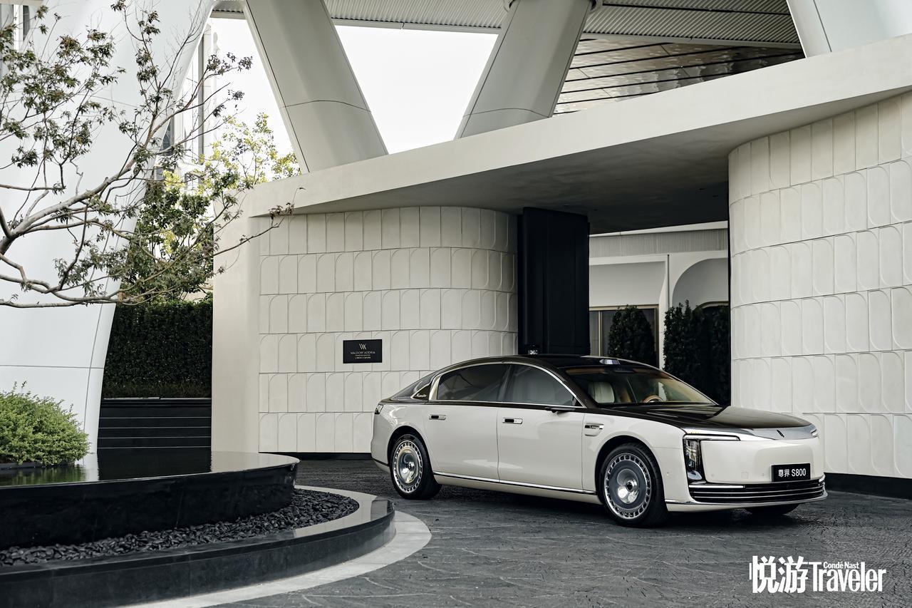 尊界S800“闯进”顶奢酒店，这波跨界玩得够高级
前滩华尔道夫开业直接刷爆高端圈