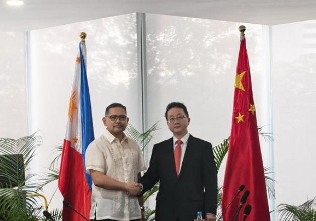 谈成了，菲律宾态度出现变化。近日，为缓和双方关系，菲律宾与中国展开沟通，并作出多