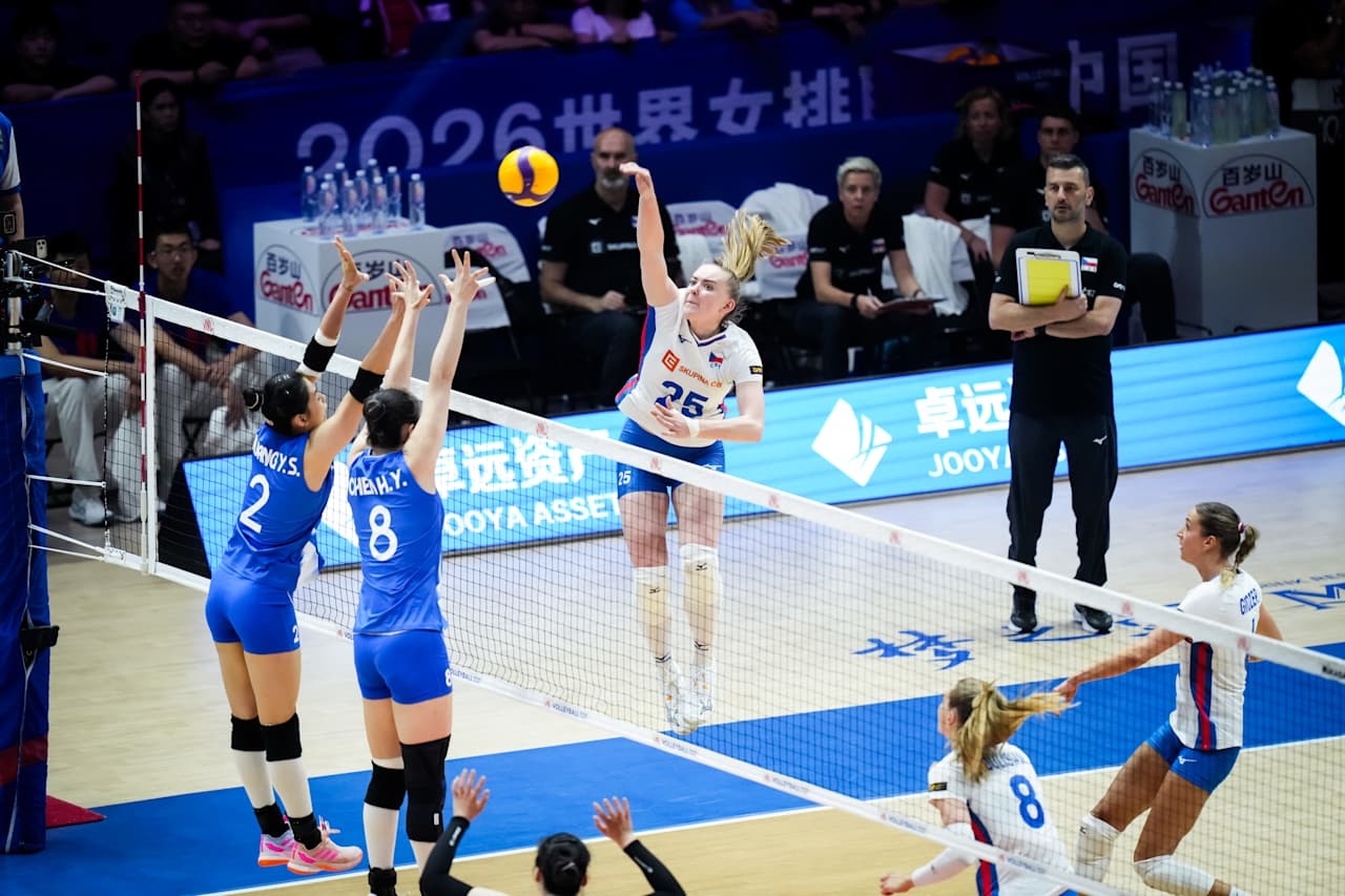 中国女排历史上应该是首次输给捷克🇨🇿女排，而且是0比3！