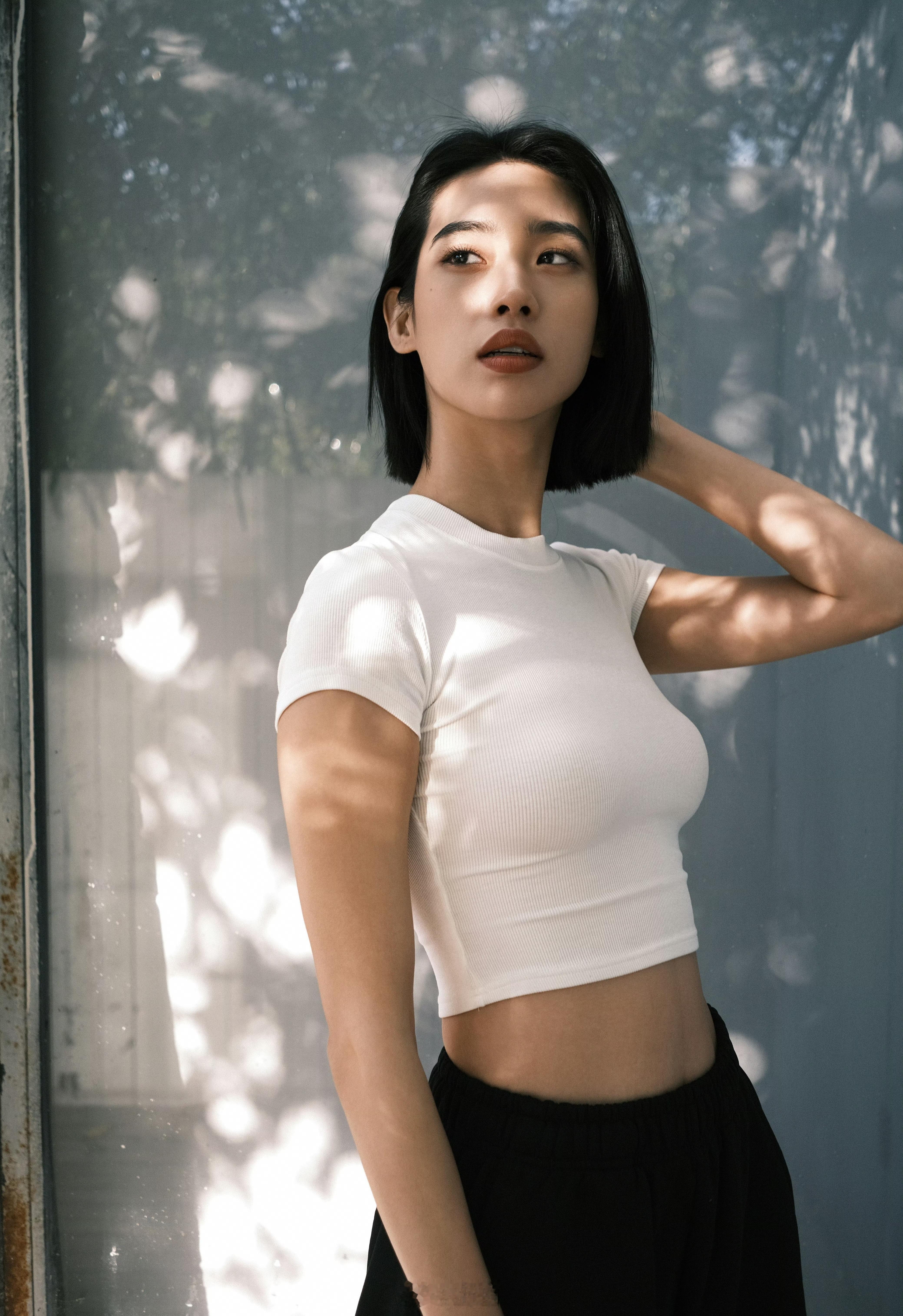 黑白搭的小姐姐太酷了 ​​​