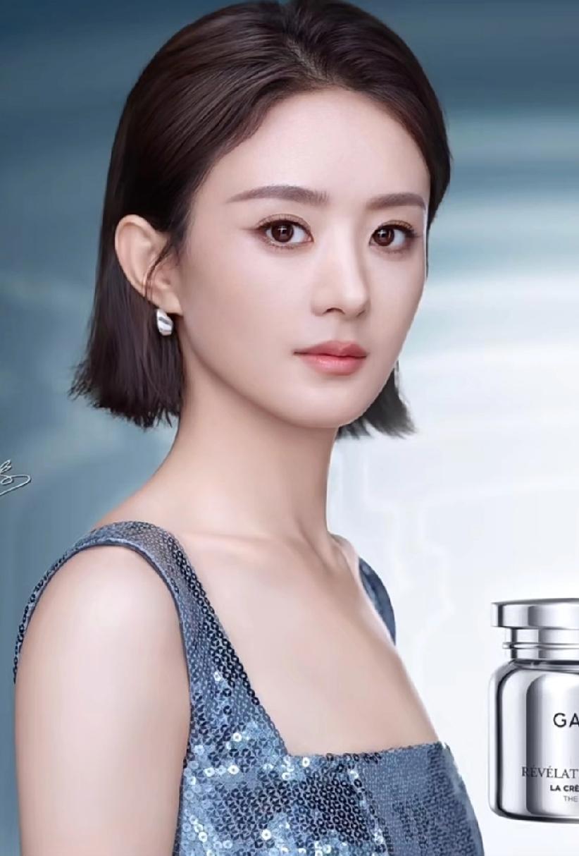 哇塞，好新鲜的赵姐呀！科兰黎全球代言人新拍的物料图好好看，又飒又酷真高级呀！好有