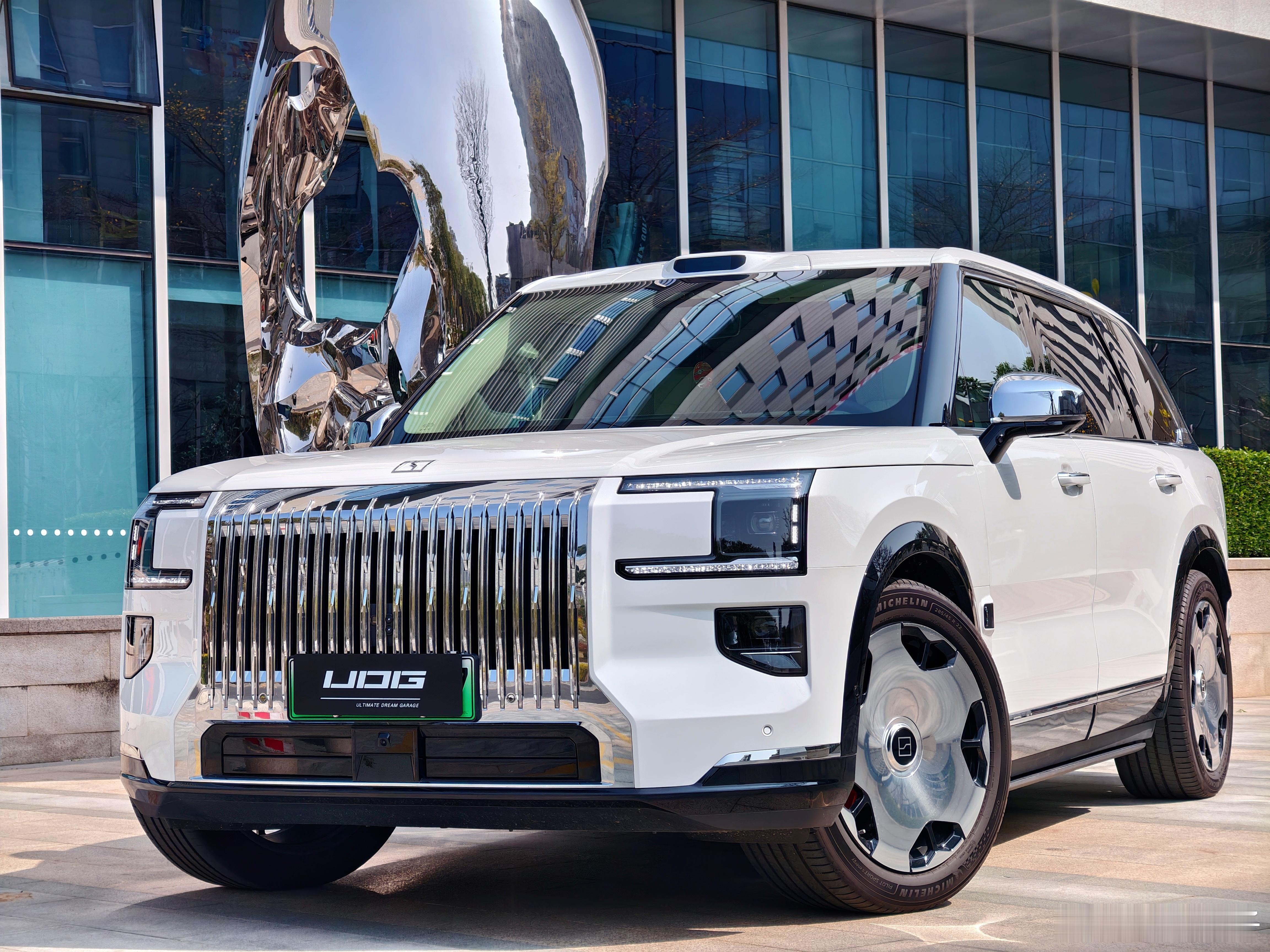 随着今年9系新能源SUV的不断推出，聊聊我对现在新能源9系SUV市场的分析：1.