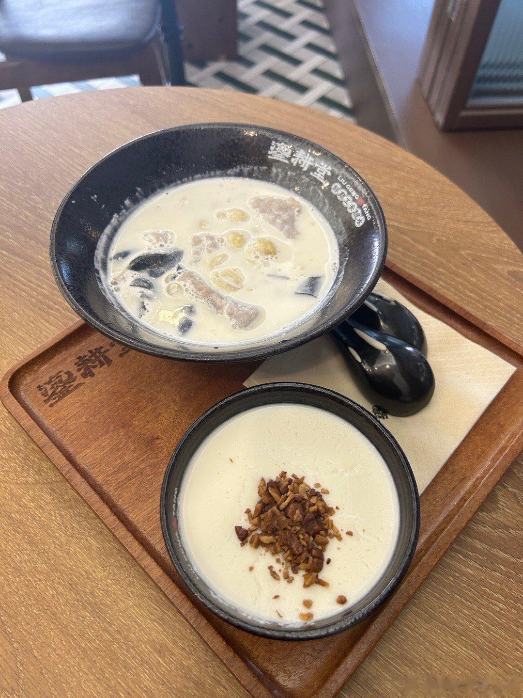 鎏耕堂·鲜磨功夫糖水的杏仁糊绝了 太好喝了茉酸奶新品红薯系列偶遇奶糕粒上皇的红薯