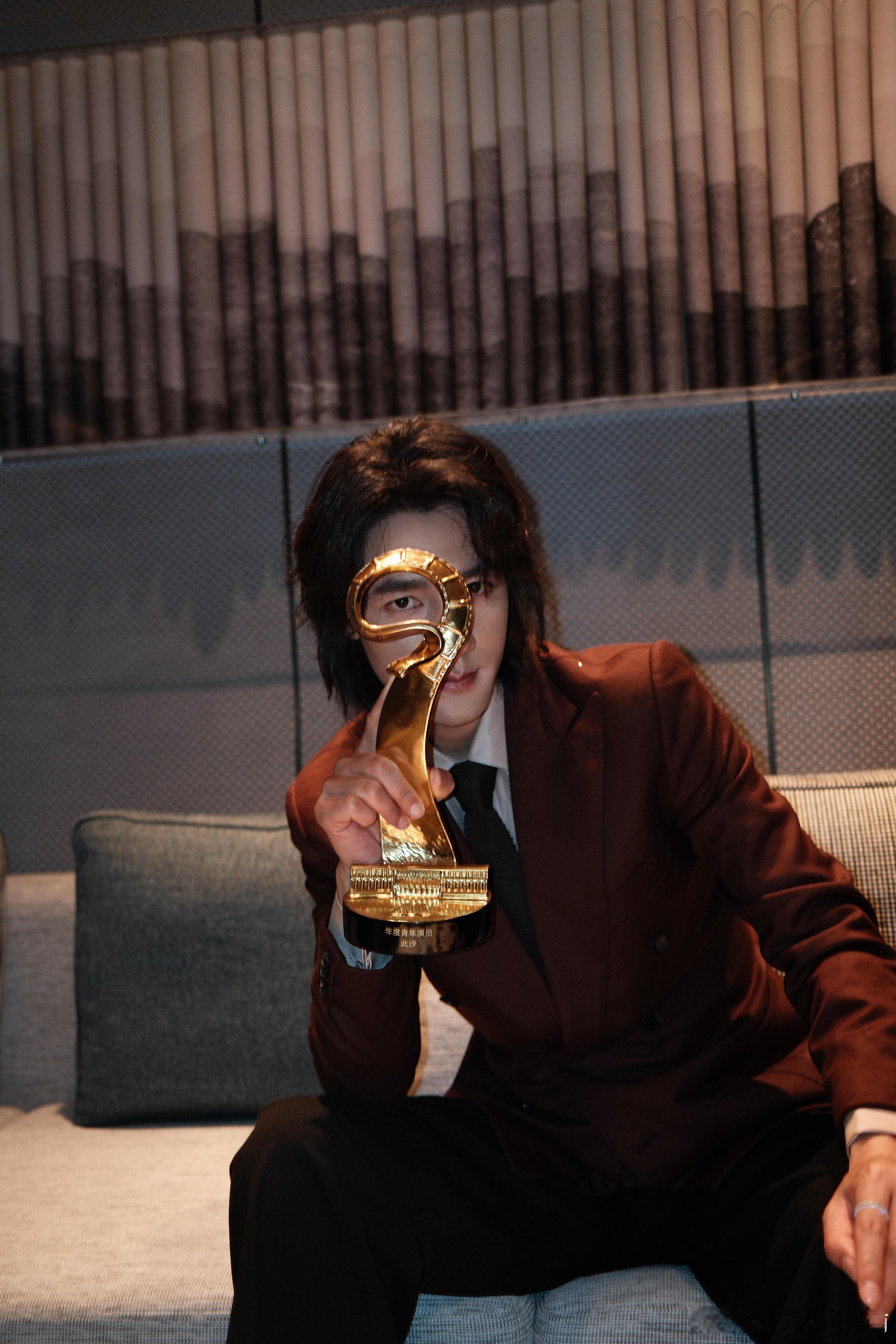 此沙除了西湖醋鱼还爱吃折耳根此沙的饮食清单太神奇了，看到折耳根上阵，我的胃已经开