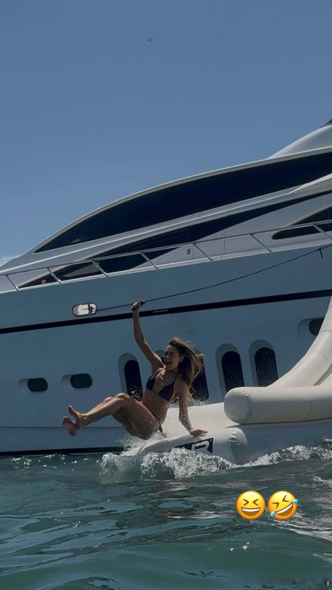 Jessica alba杰西卡阿尔芭表情管理这一块✅360度无死角，就没有崩的照