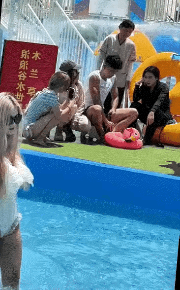 这里亮点根本找不完[捂脸][捂脸]