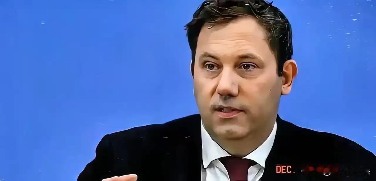 刚从中方访问回国的德国财政部长克林拜尔，在德国接受采访时警告说：我在中国已经亲眼