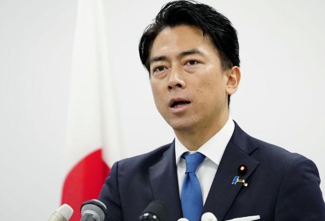 “日本自卫队要招外国人当兵？”我看到这消息，第一反应不是"缺人"，是"心虚"。