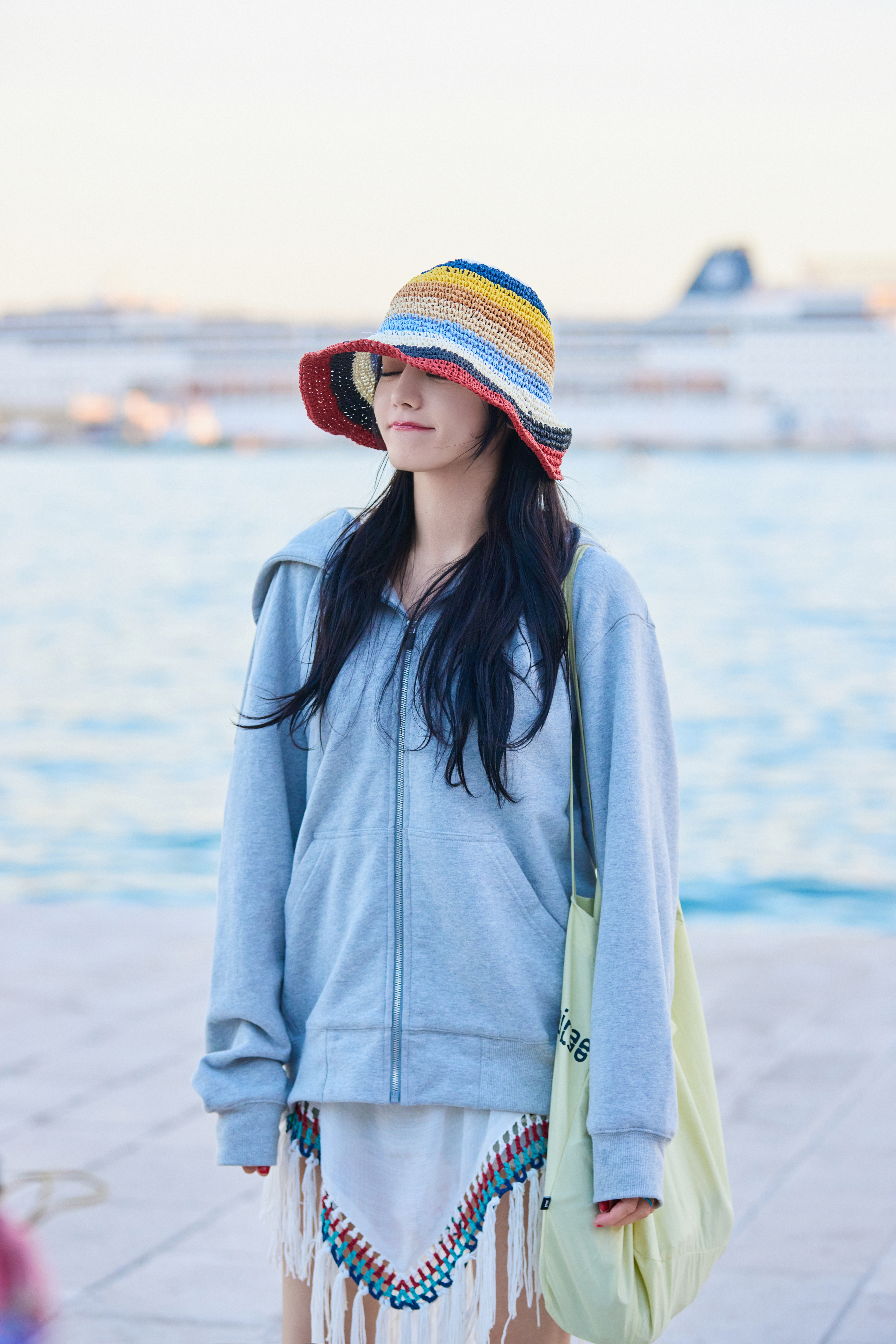 迪丽热巴[超话]骆驼全球品牌代言人迪丽热巴 dlrb 迪丽热巴 dlrb 迪丽热