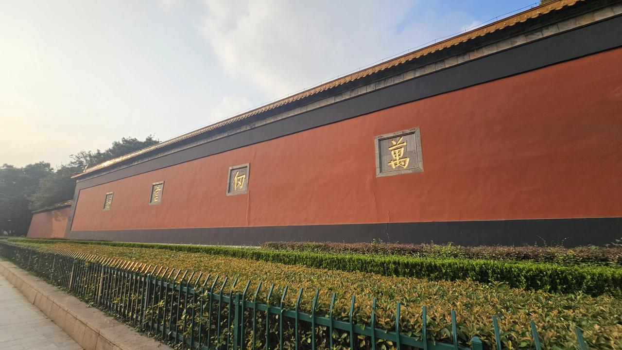 南京朝天宫——自南向北的千年礼序
这里占地7万平方米，不仅是江南现存规模最大、保