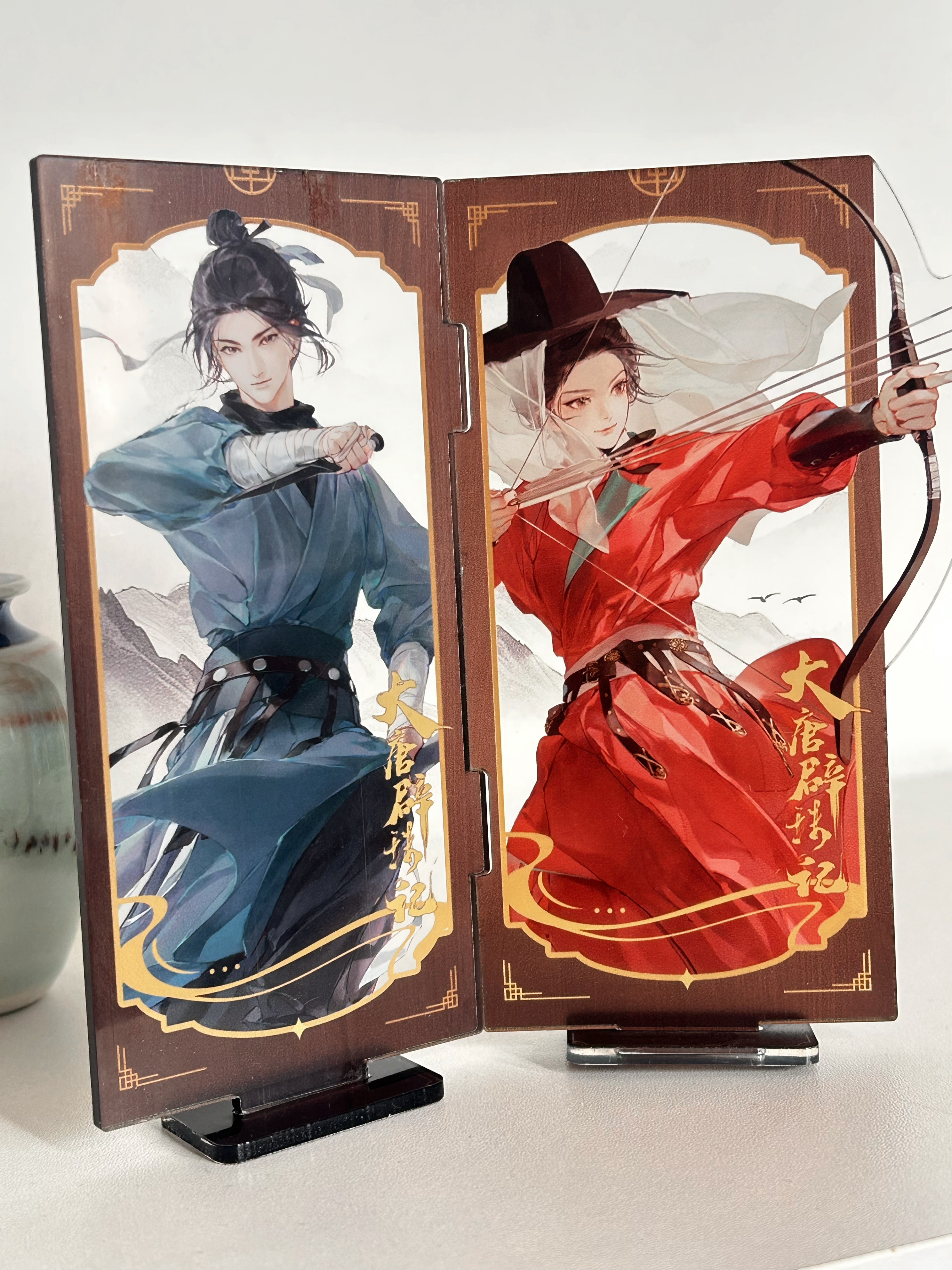 终于等到！！特别精美的实体书作！内页目录也是仿古籍和插画，周边也好喜欢👊😭大