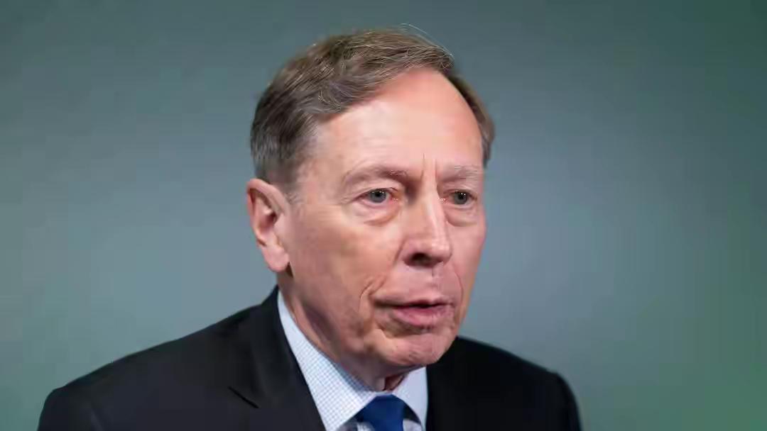 美伊协议还没有达成，嘲笑、质疑、反对之声骤起，让人猝不及防。特朗普何去何从？
美