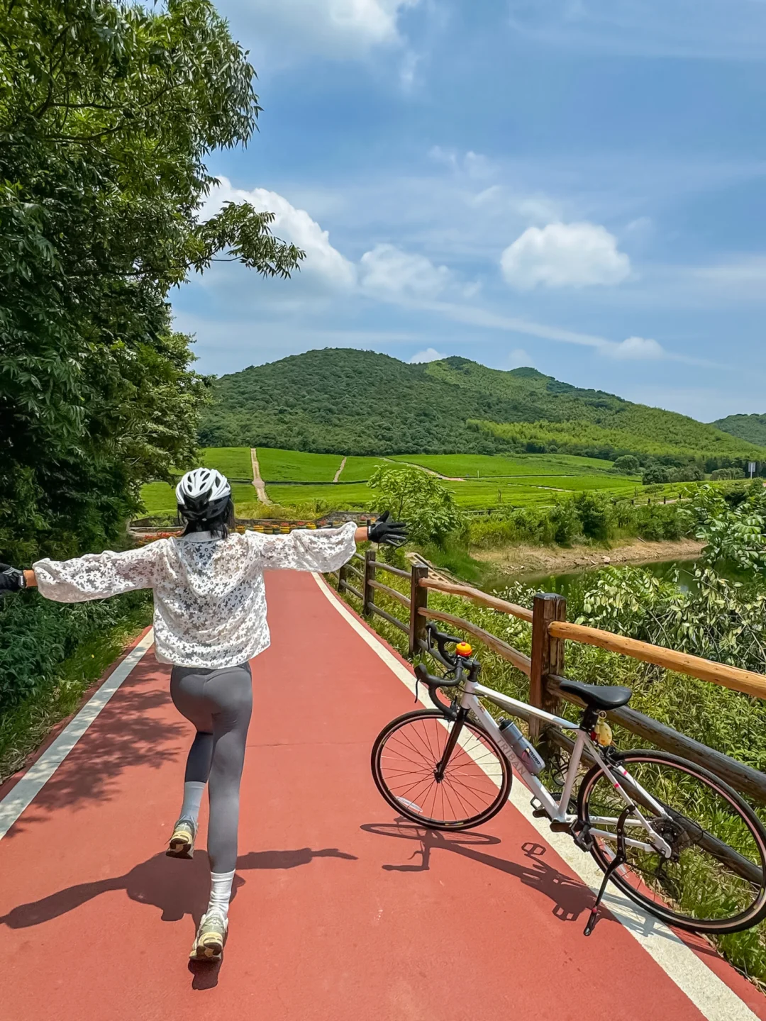 ◡̈ᑋᵉᑊᑊᵒ ᵕ̈ ᑋᵉᑊᑊᵒ享受夏天🍃来茶山骑车咯🚲