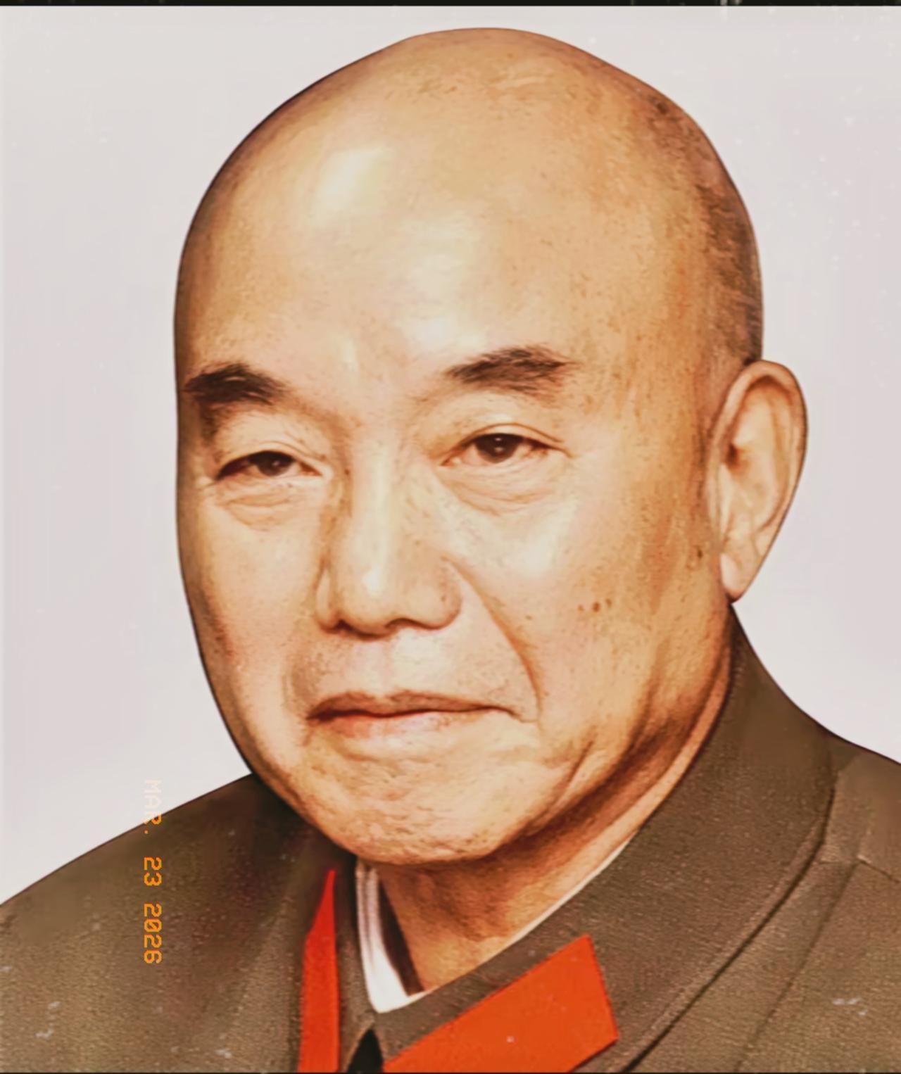 1931年，萧克看到一个俘虏后大惊失色，急忙对看守说：“他已经被俘，可以不用再捆