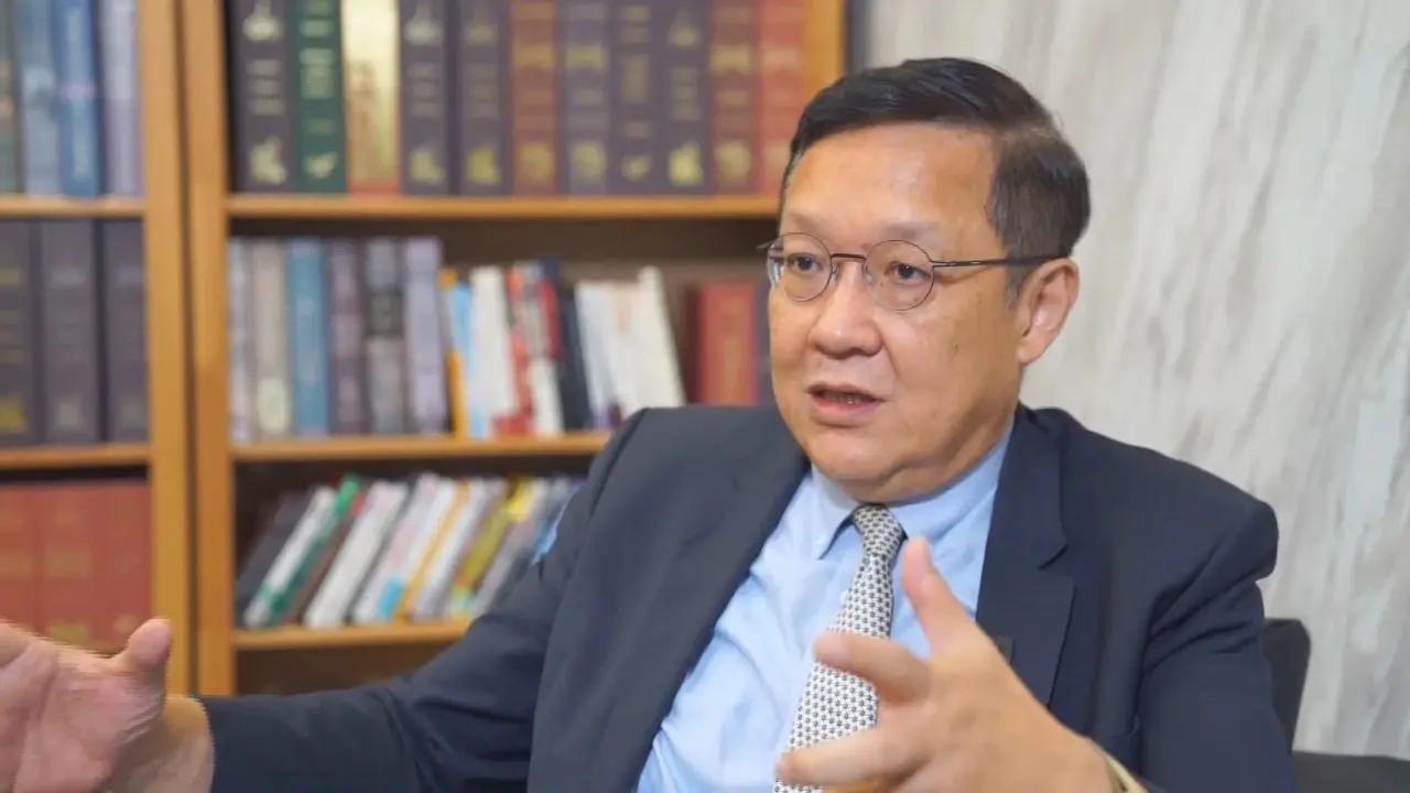 台湾地区时事评论员介文汲在接受媒体采访时表示，世界上不存在所谓的“台湾国”，也没