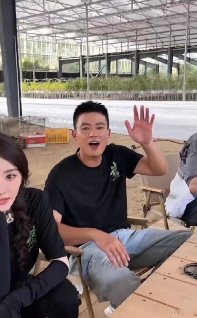杨幂欧豪老夫老妻即视感看杨幂欧豪互动，欧豪记得她的小习惯，杨幂懂他的小梗，这种藏