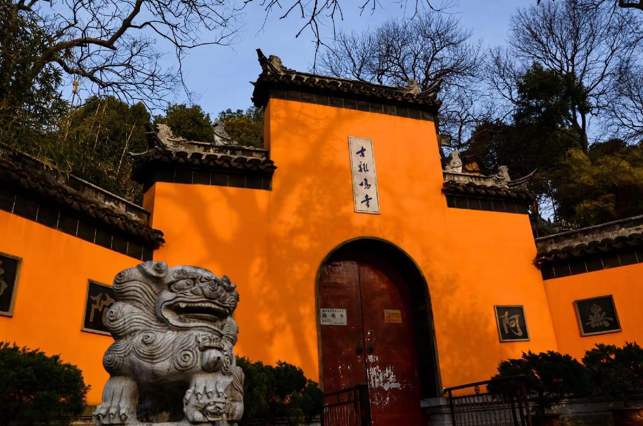 南京鸡鸣寺。南朝第一古刹，金陵千年梵音。文化旅游旅行 千年古刹诉说千年文化 古建