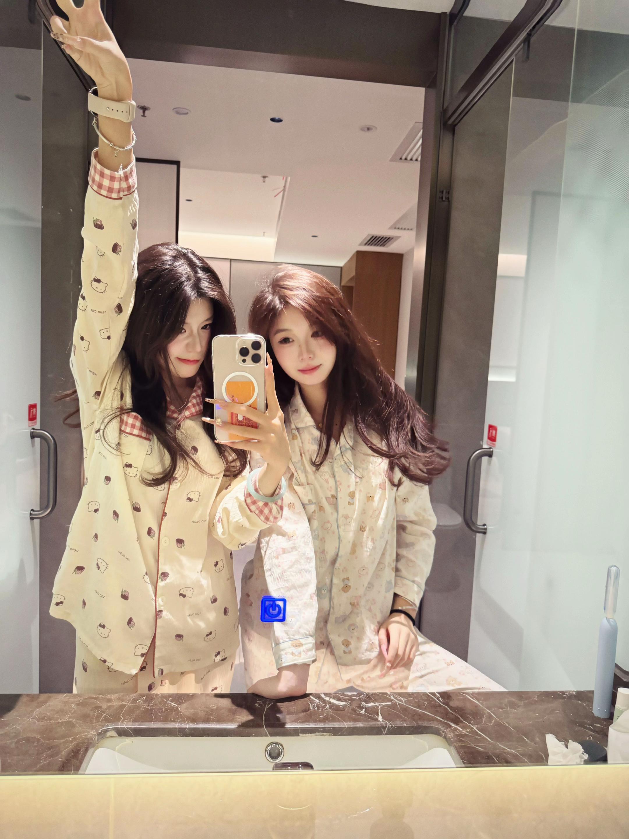 好快 我们认识的时候才12岁