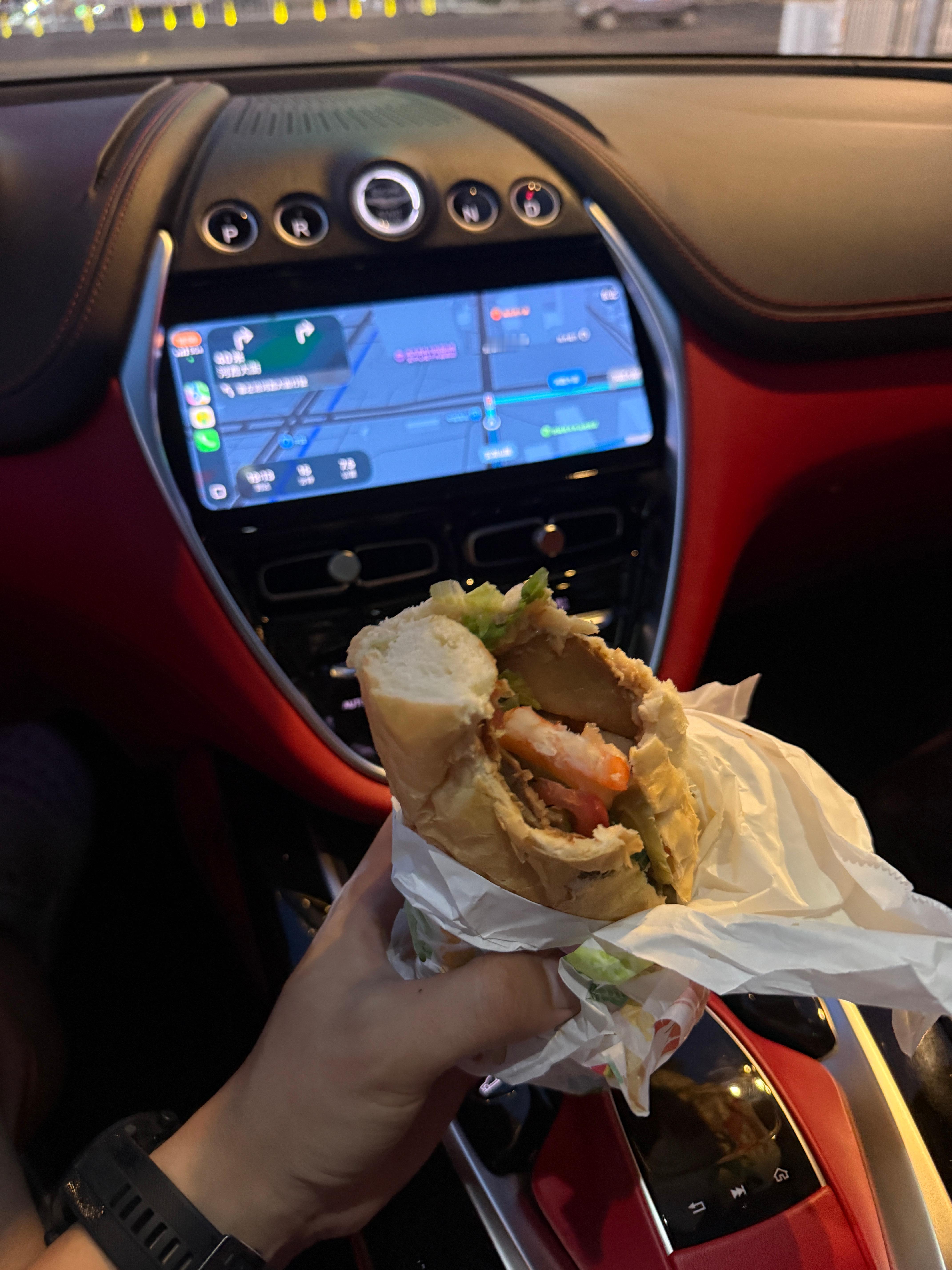 赛百味真的是顶级练后餐好吃 饱腹 没负担爬完就是一顿咔咔炫～ 南京