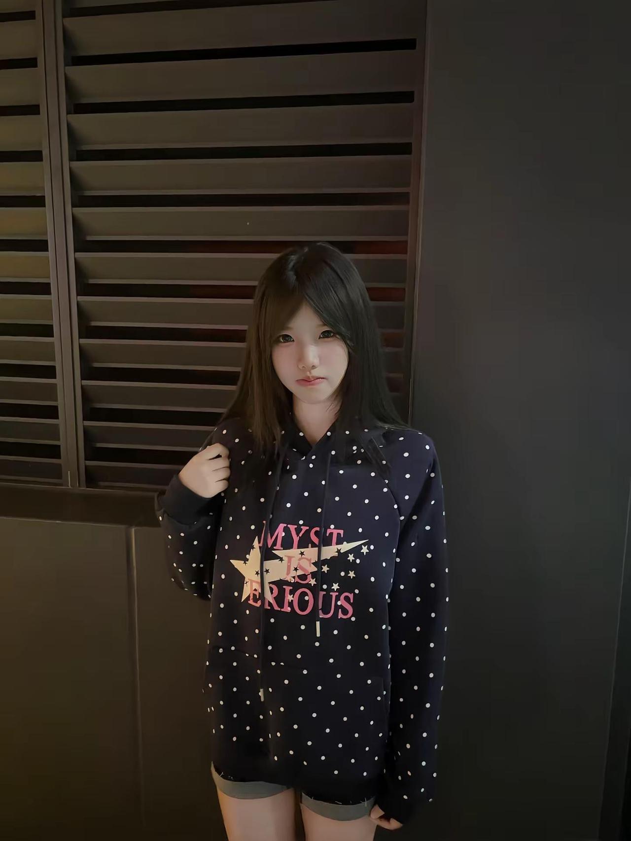 你的冷漠是在惩罚谁 本来也不想理你ZMTCS外套 @ZMTCS