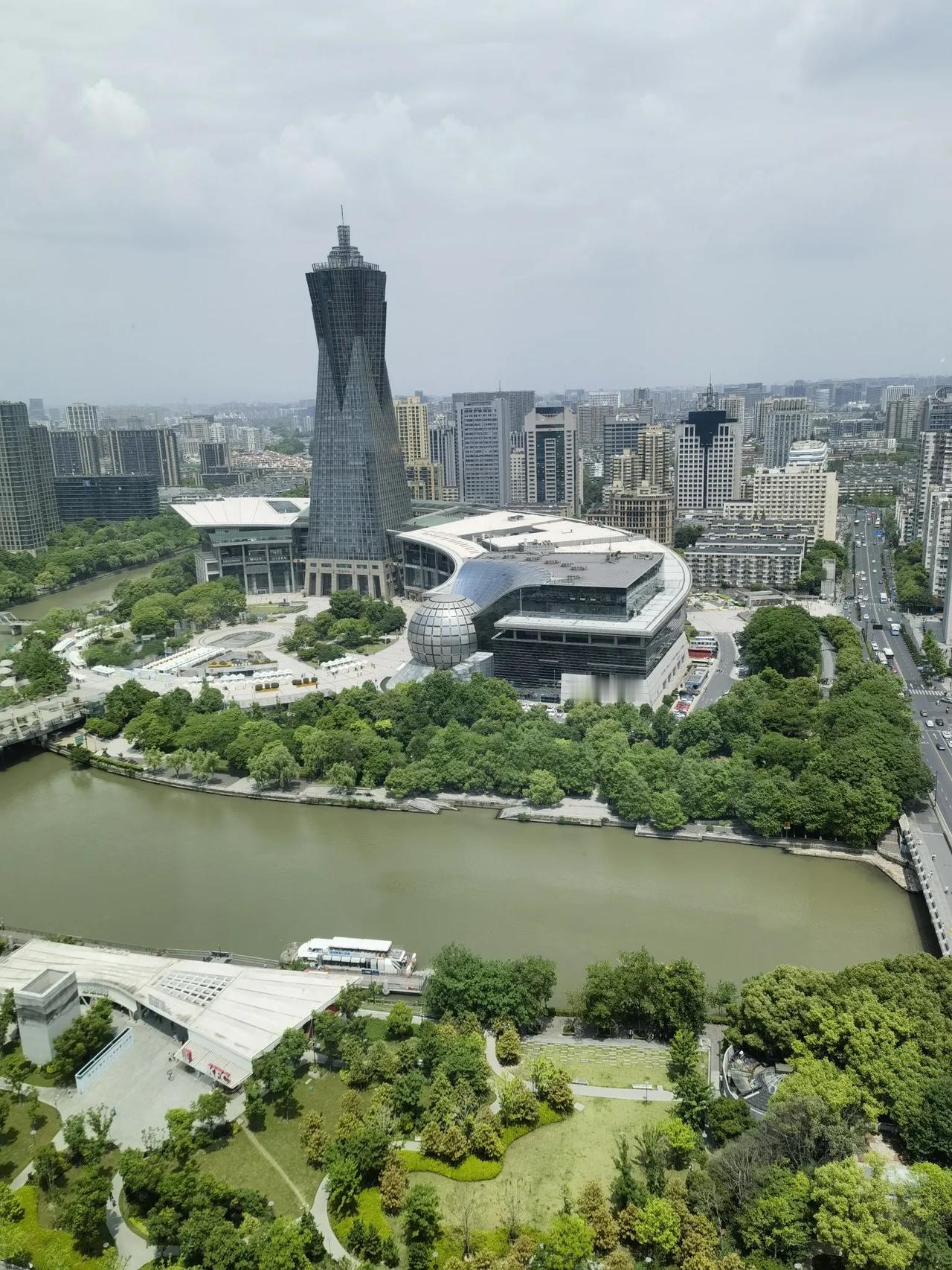 人的一生都要经历“生、老、病、死”，这是自然规律，但每个人可以通过自己的智慧和努