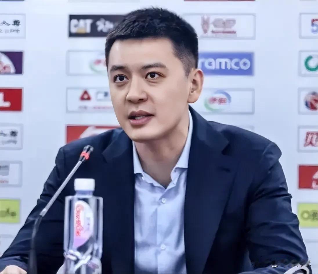 辽宁虽然97-86战胜新疆，但杨鸣批评这4人表现不合格！
1、张镇麟状态低迷，全