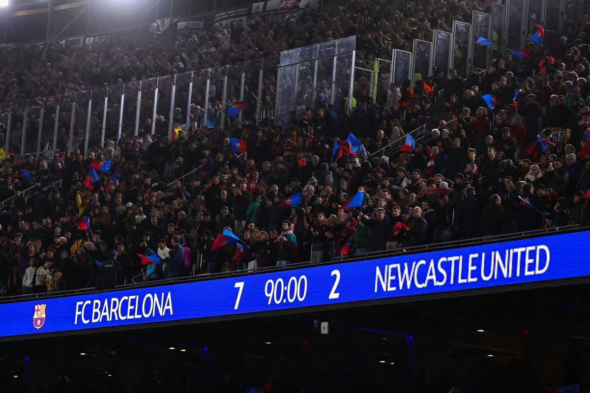 68粒进球！本赛季欧冠1/8决赛16场比赛创下近66年新高。今日凌晨，欧冠16强