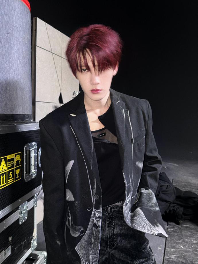 檀健次更新DEADREFLEX花絮 檀健次DEADREFLEX花絮照 檀健次DE