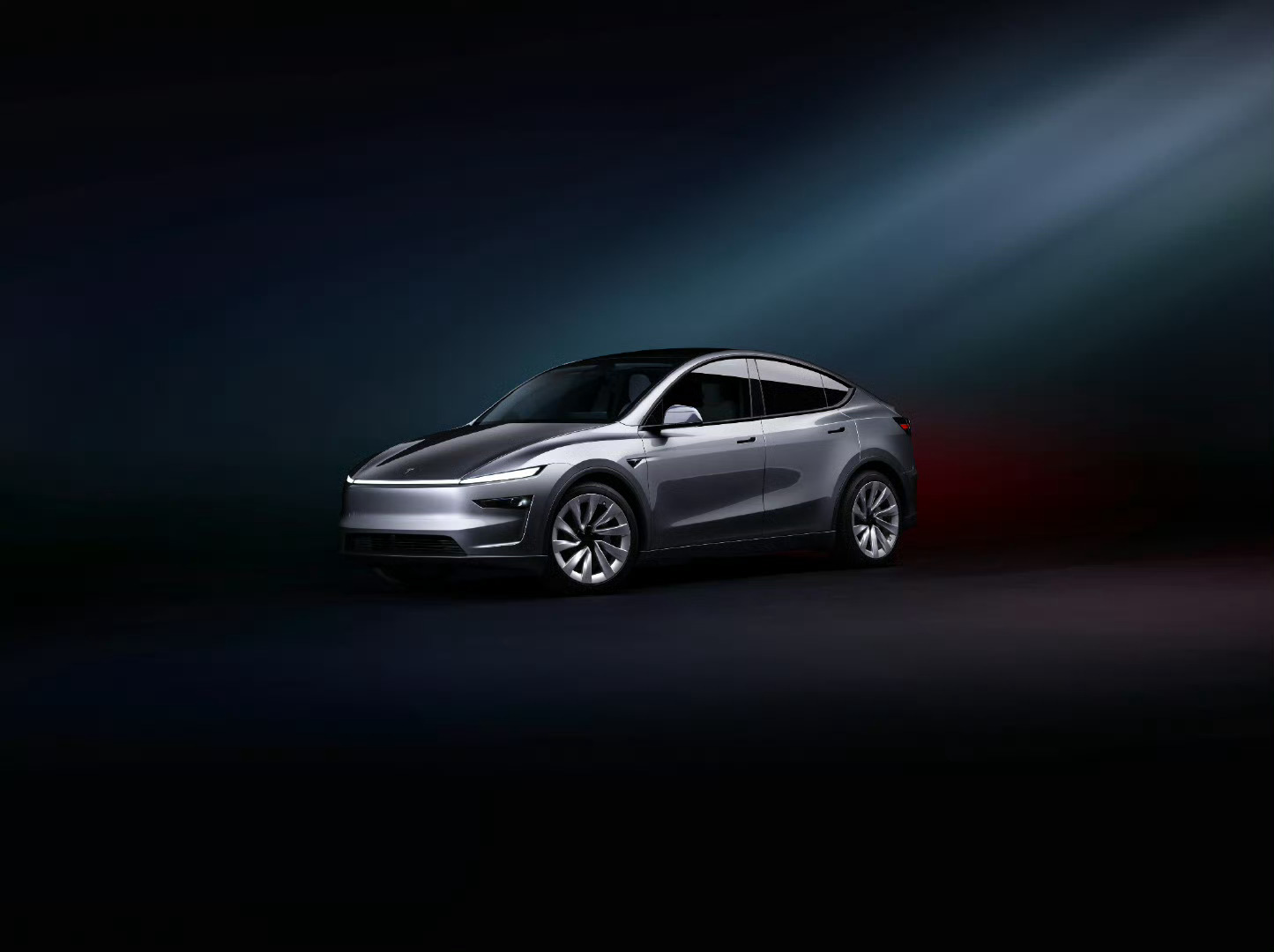 焕新版特斯拉Model Y实车，这个颜值满分10分能打几分  