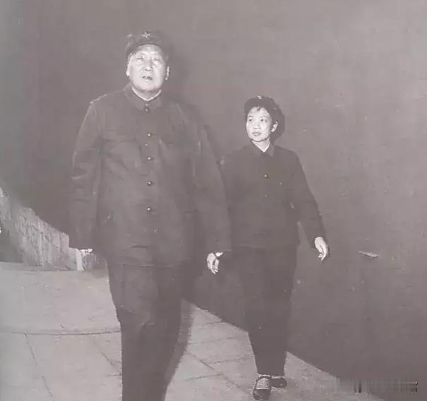 毛主席和吴旭君的私人相册，难得一见