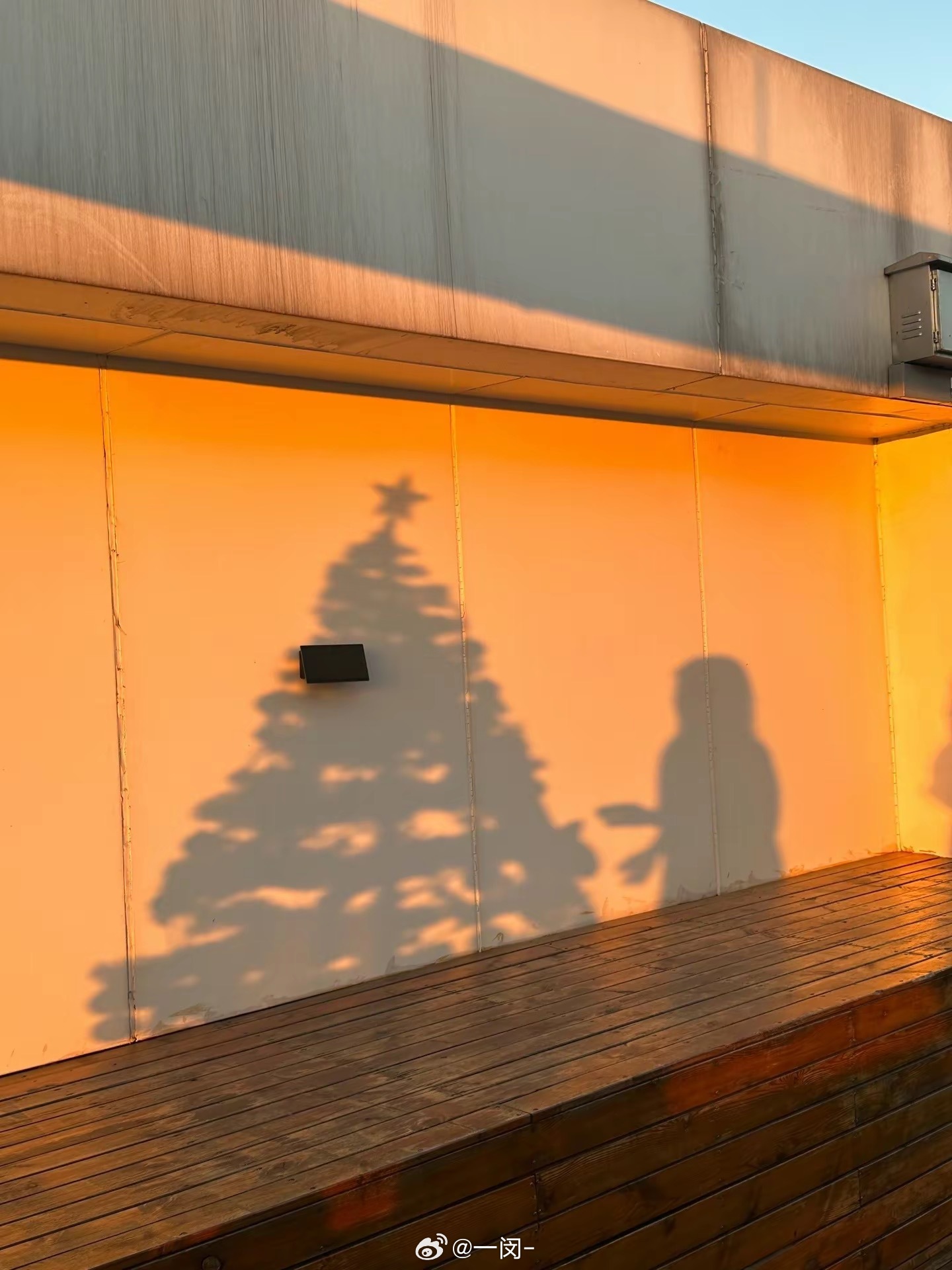 最近#UMIN是一闵# ​​​