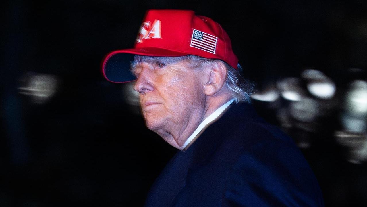 特朗普要来中国？我们跟着丢不起那人！ 
 
特朗普要来中国访问，一边喊着合作，一