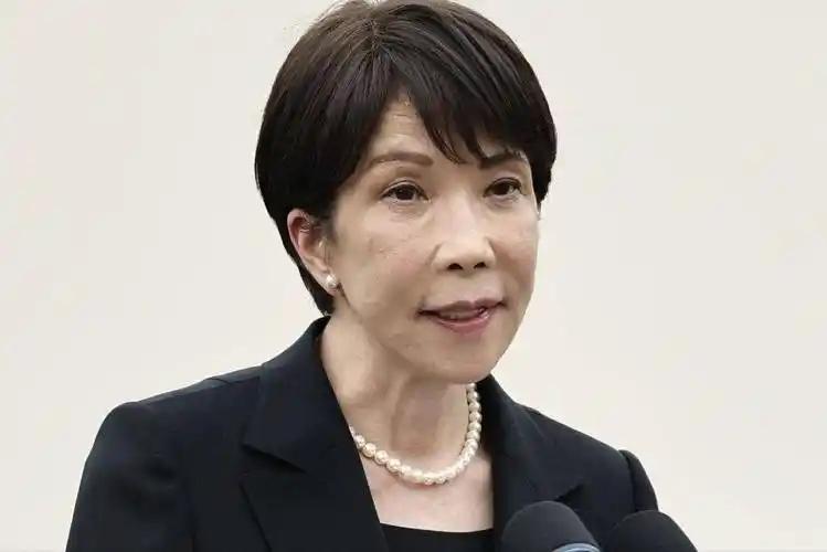 美日表面亲密无间，实则互相利用！高市早苗紧急会晤特朗普，日本早已布下深层大局。