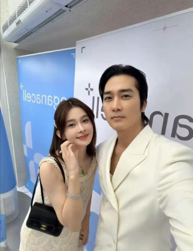 赵樱子宋承宪自拍宋承宪也肿了 ​​​