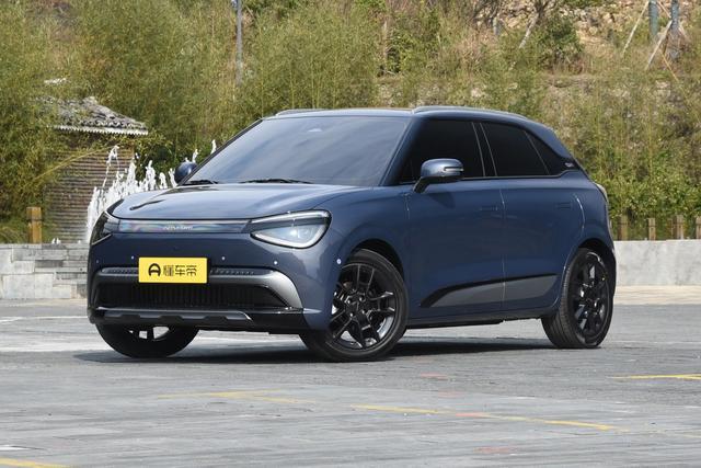 日前，我们从官方获悉，东风纳米01Cross开启预订，99元下订可享商城积分等权