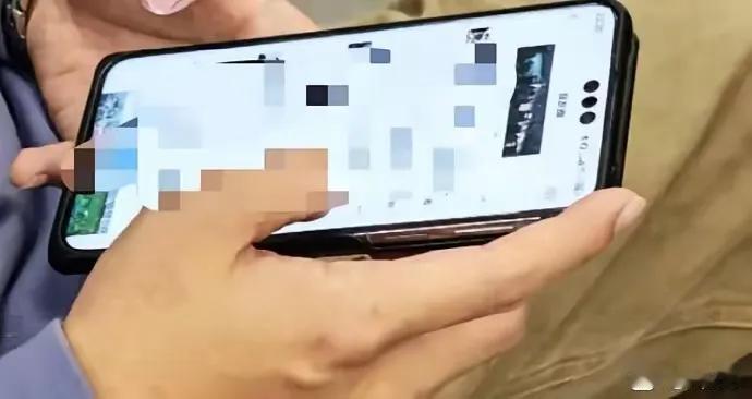 华为Mate70系列的真机曝光了，确定在26号与大家见面。