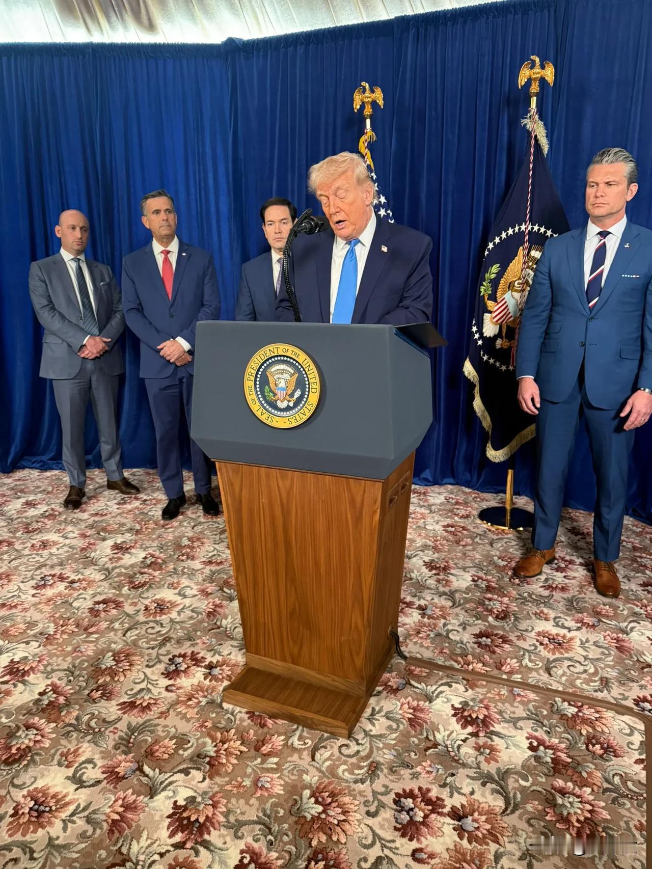 特朗普记者会上宣布：我们将接管这个国家的运转，直到我们能够实现一个安全、恰当、而