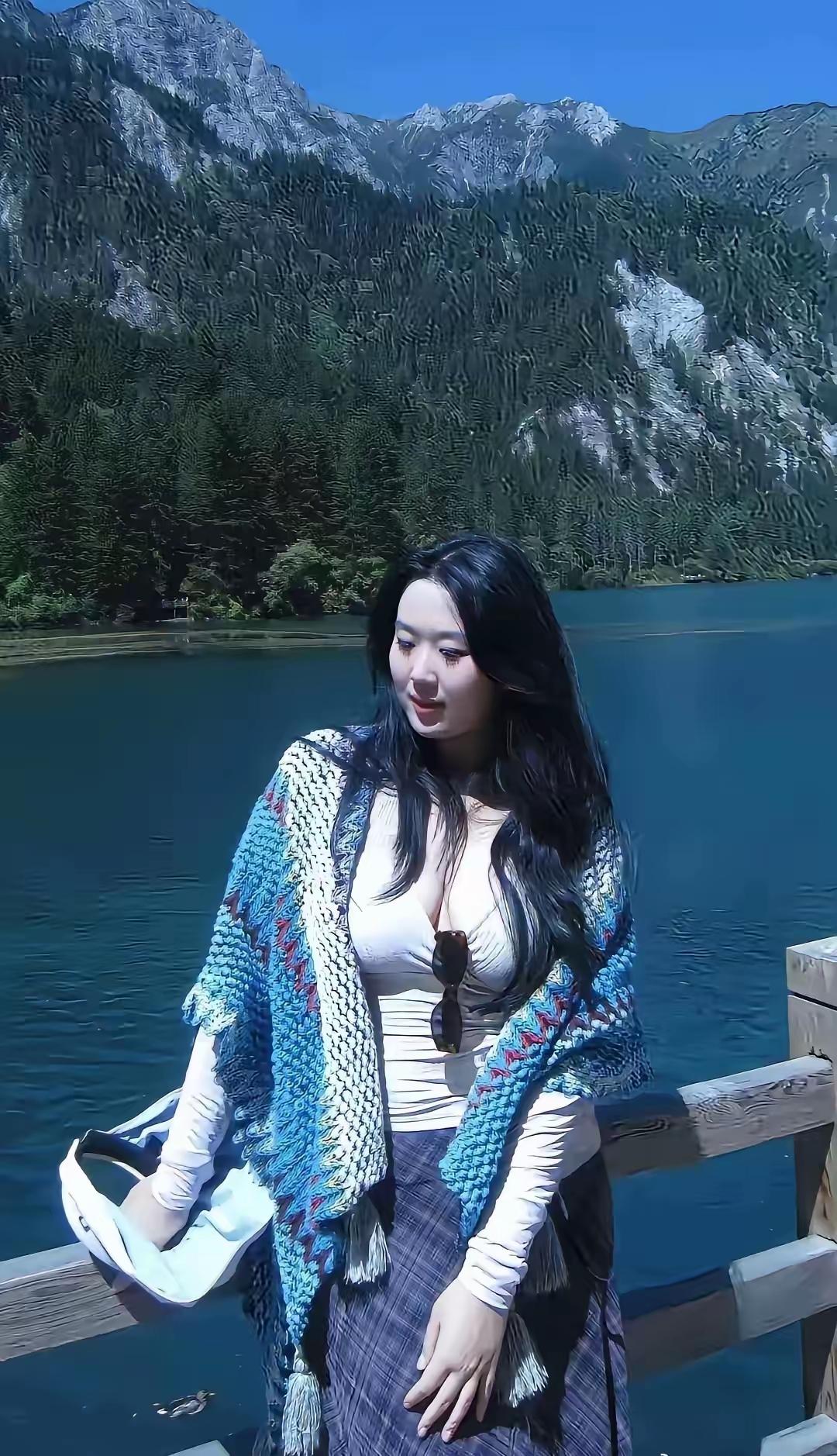 每一个选择独自去旅游的单身女孩子，都是值得表扬的，毕竟，能迈出这一步，真的是不容