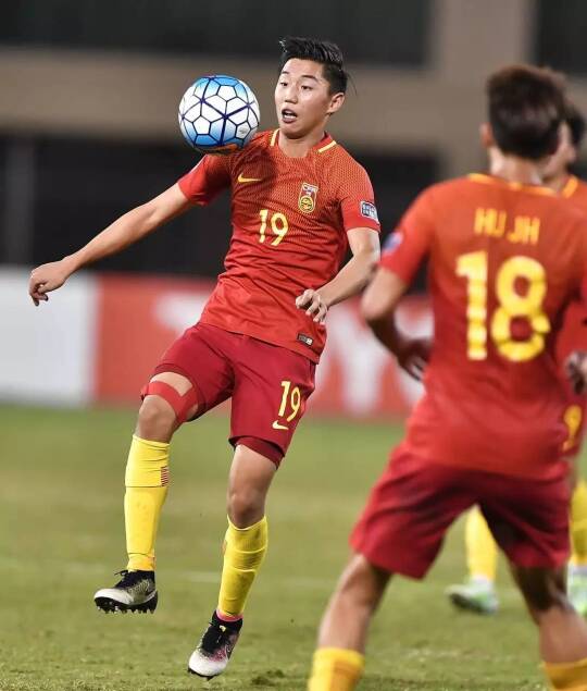 博主：曹永竞先冲60分钟 再换塞鸟踢半小时