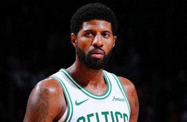 NBA官方：保罗·乔治比赛中假摔，被联盟处以2000美元罚款