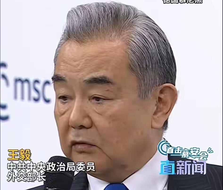 台湾绝不可能成为一个国家，这话不是商量，是定局。
 
王毅在记者会上说得很清楚，