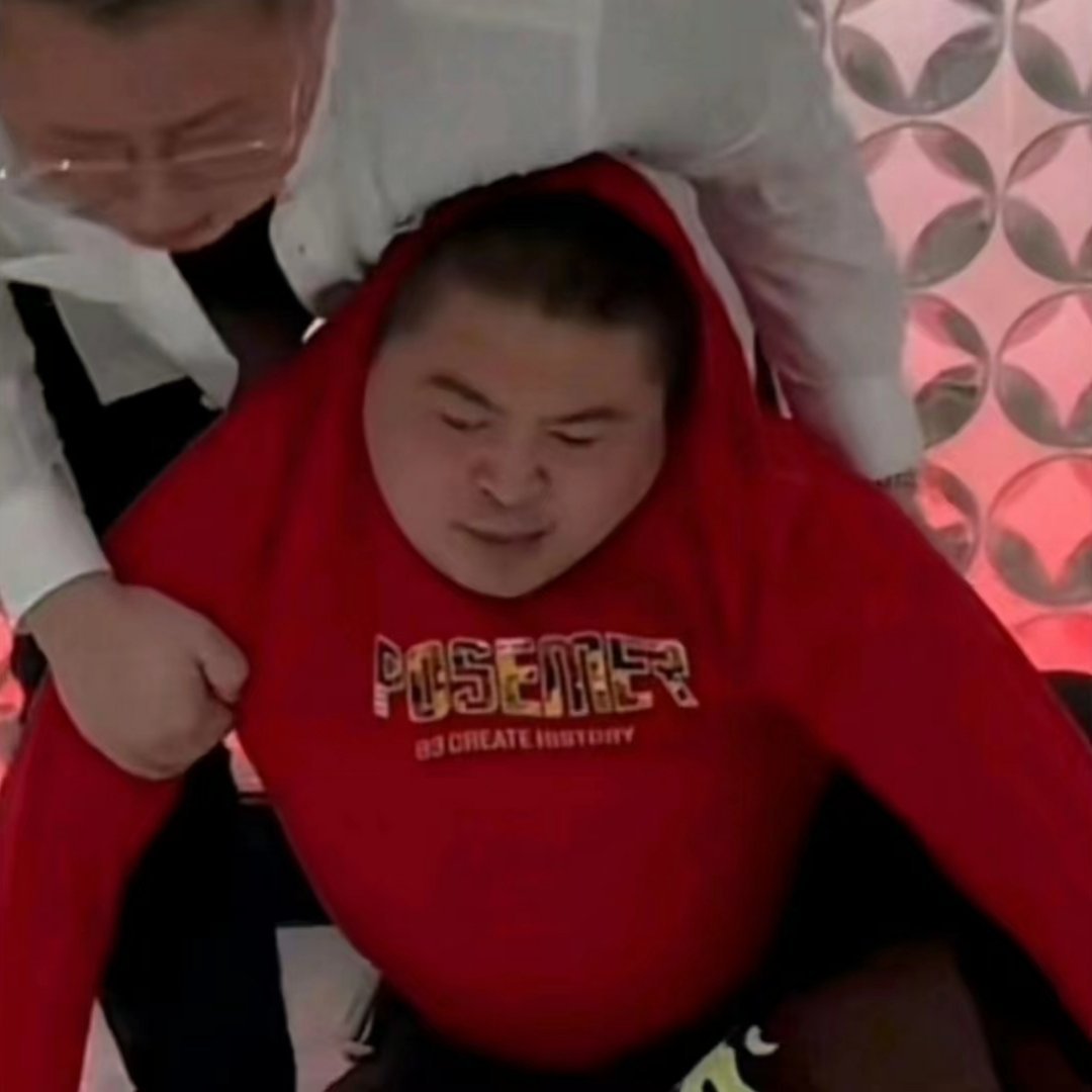 洗头洗澡吹头发洗衣服换床单被套晾衣服刷鞋收拾东西拖地，做完这套我已经要吸氧了 ​