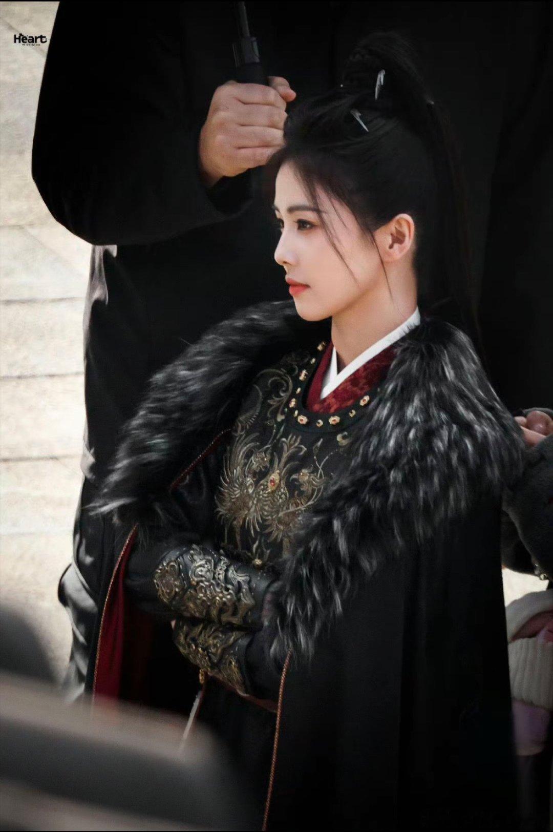 我愿意嫁给白鹿哪怕是妾李佩仪简直是六边形战士，能文能武还会把妹，高马尾战神直接斩