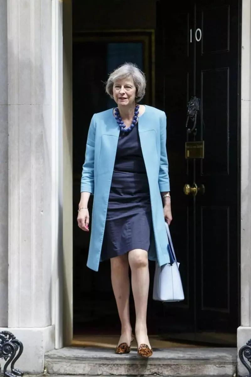 自从1916至今，英国历任首相任期天数，绝对魔幻：
█ 撒切尔：任期4174天（