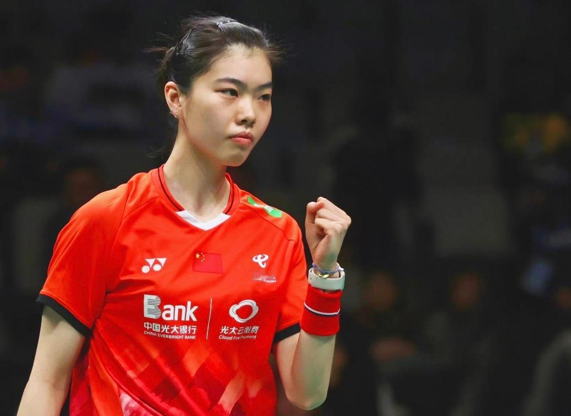 高昉洁在2026年亚洲羽毛球锦标赛后正式退役，为12年国家队生涯画上句号。高昉洁