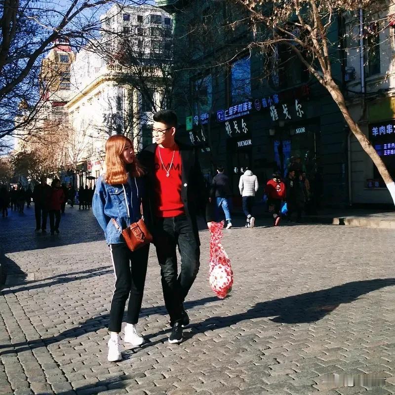 张水华：我需要工作养活自己养活孩子 张水华：我需要工作养活自己和孩子
“我需要工